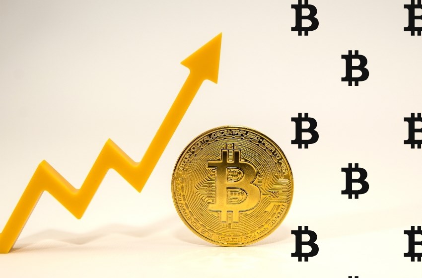 Bitcoin, Her Gün Rekor Kırarak İlerliyor: Yeni Seviye 93 Bin Dolar…