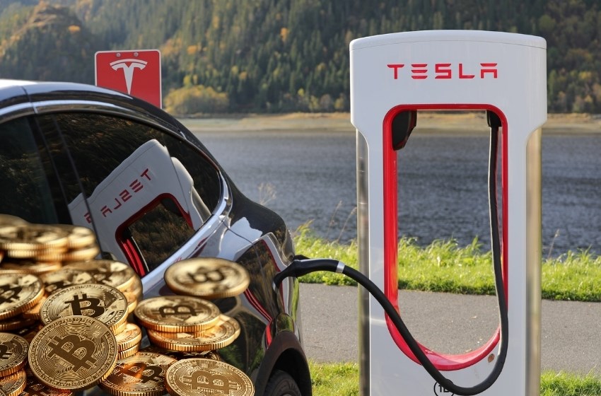 Tesla, Bitcoin Yatırımında Yaklaşık 500 Milyon Dolar Kar Etti